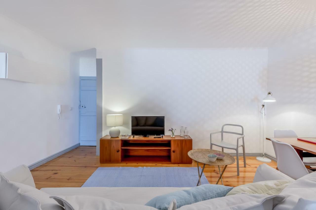 Bright & Spacious Alfama Apartment, By Timecooler Lisboa 外观 照片