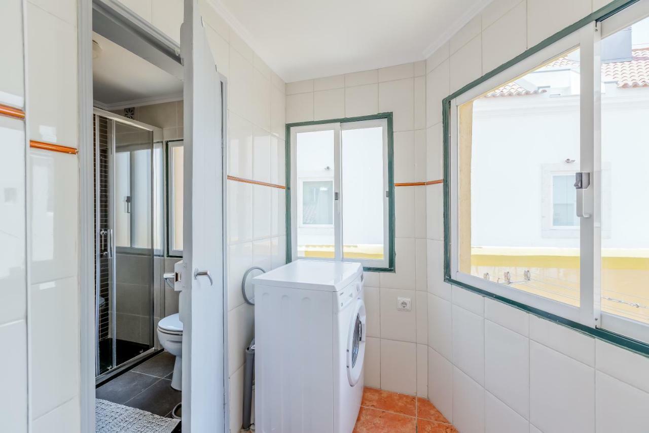Bright & Spacious Alfama Apartment, By Timecooler Lisboa 外观 照片