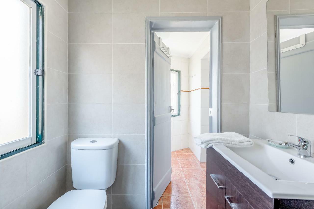 Bright & Spacious Alfama Apartment, By Timecooler Lisboa 外观 照片