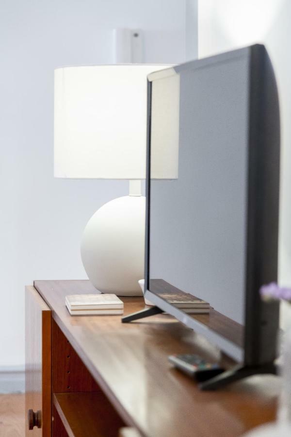 Bright & Spacious Alfama Apartment, By Timecooler Lisboa 外观 照片