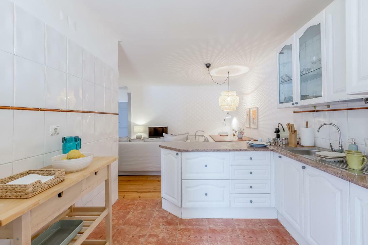 Bright & Spacious Alfama Apartment, By Timecooler Lisboa 外观 照片